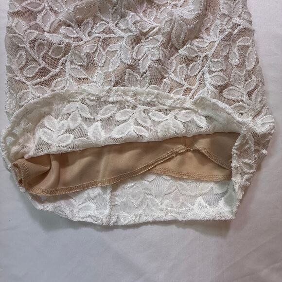 Windsor White Floral Lace Bodycon Mini Dress Spaghetti Strap Nude Lined Sz Small - Picture 11 of 11